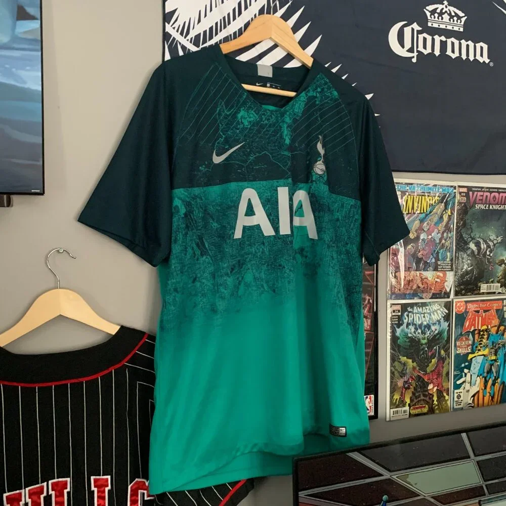 Nike Tottenham Jersey - Picture 2 of 5